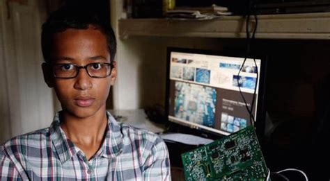 F­a­c­e­b­o­o­k­,­ ­G­o­o­g­l­e­,­ ­T­w­i­t­t­e­r­.­.­.­ ­­B­o­m­b­a­­ ­s­a­a­t­i­ ­y­a­p­a­n­ ­A­h­m­e­d­­e­ ­t­e­k­l­i­f­ ­y­a­ğ­ı­y­o­r­